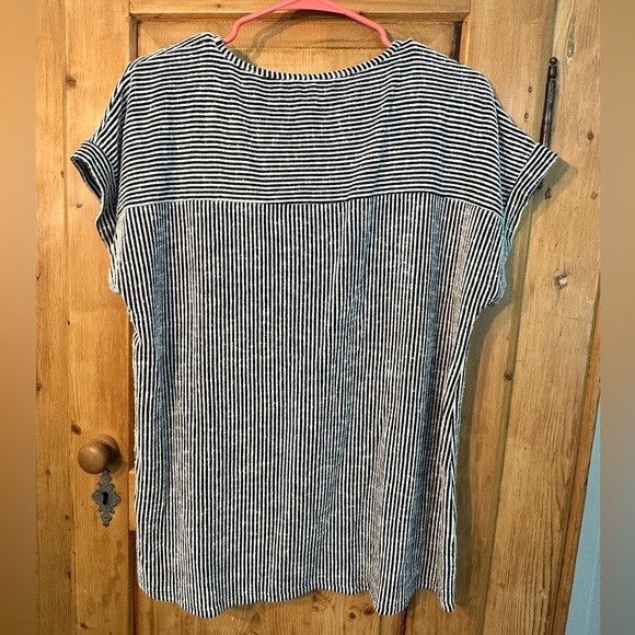 🎉Hanger 55 Super Soft Striped Tee size 2X - Picture 2 of 7